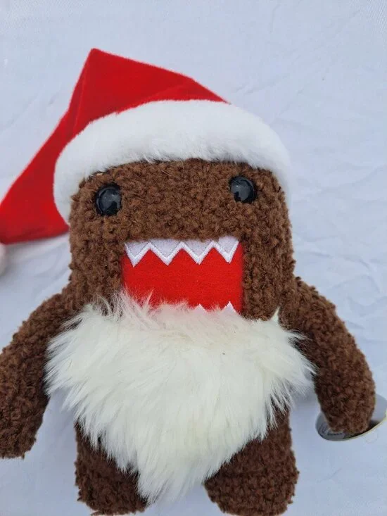 Domo Kun Limited Edition Plush Toy Santa Hat Holiday Collectible  2011 Brown - Picture 3 of 9